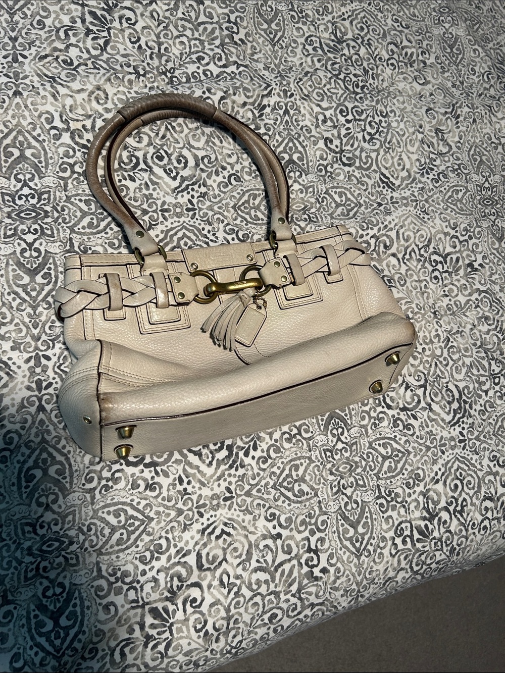 Coach Hampton Cream Leather Shoulder Bag
